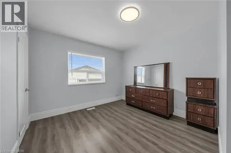8 Shynal Avenue Hamilton ON L8H 6K1