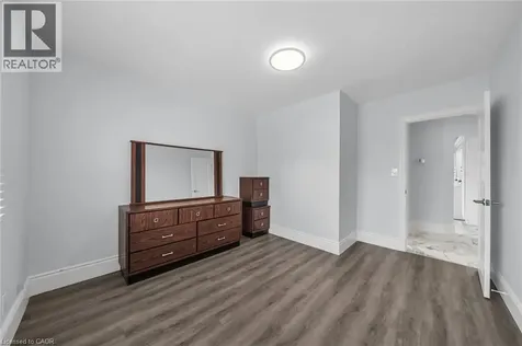 8 Shynal Avenue Hamilton ON L8H 6K1