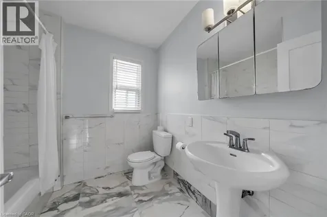 8 Shynal Avenue Hamilton ON L8H 6K1