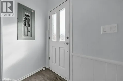 8 Shynal Avenue Hamilton ON L8H 6K1