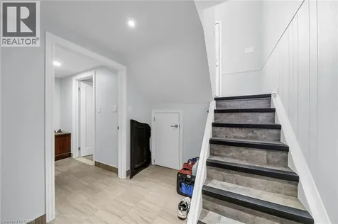 8 Shynal Avenue Hamilton ON L8H 6K1