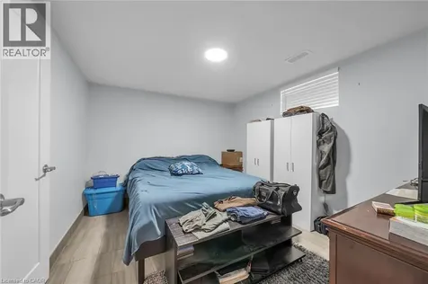 8 Shynal Avenue Hamilton ON L8H 6K1