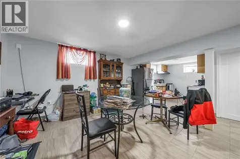 8 Shynal Avenue Hamilton ON L8H 6K1