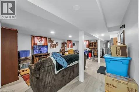 8 Shynal Avenue Hamilton ON L8H 6K1
