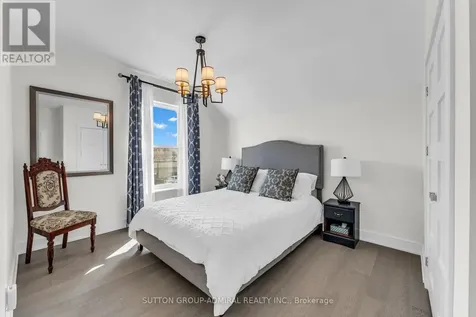 97 Laclie Street Orillia ON L3V 4W9