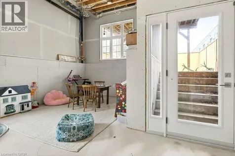 128 Canada Street Hamilton ON L8P 1P5