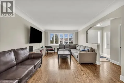 39 Bland Avenue Stoney Creek ON L8G 3R2