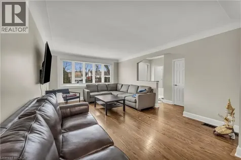 39 Bland Avenue Stoney Creek ON L8G 3R2
