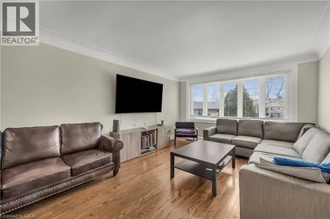 39 Bland Avenue Stoney Creek ON L8G 3R2