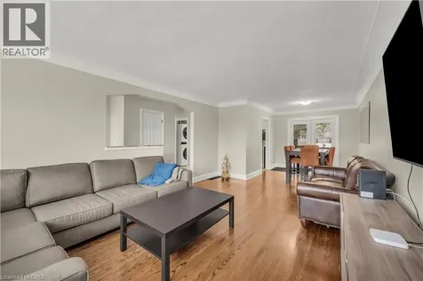 39 Bland Avenue Stoney Creek ON L8G 3R2