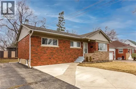 39 Bland Avenue Stoney Creek ON L8G 3R2