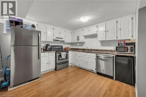 39 Bland Avenue Stoney Creek ON L8G 3R2