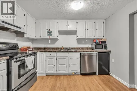 39 Bland Avenue Stoney Creek ON L8G 3R2