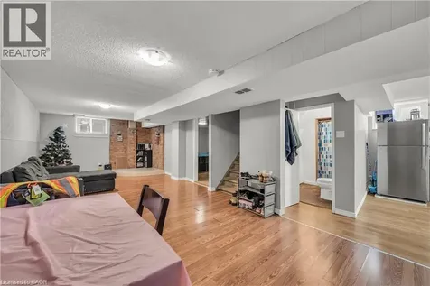 39 Bland Avenue Stoney Creek ON L8G 3R2
