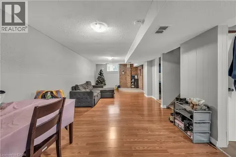 39 Bland Avenue Stoney Creek ON L8G 3R2