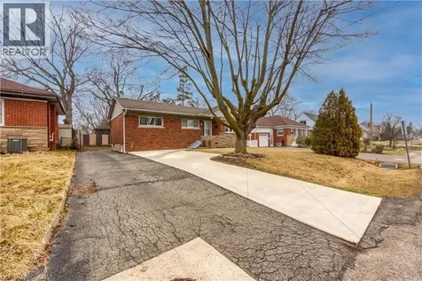 39 Bland Avenue Stoney Creek ON L8G 3R2