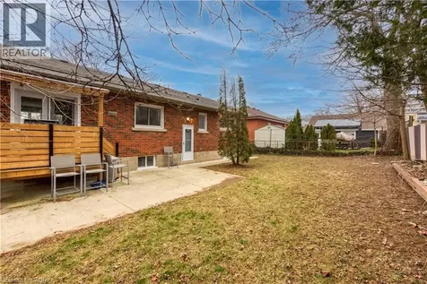 39 Bland Avenue Stoney Creek ON L8G 3R2