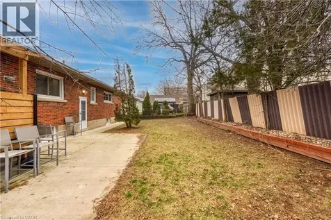 39 Bland Avenue Stoney Creek ON L8G 3R2