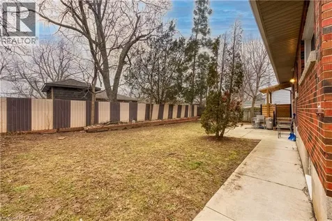 39 Bland Avenue Stoney Creek ON L8G 3R2