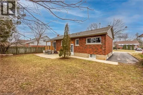 39 Bland Avenue Stoney Creek ON L8G 3R2