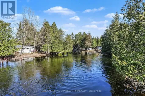 176 Clyde Lane Lanark Highlands ON K0G 1K0