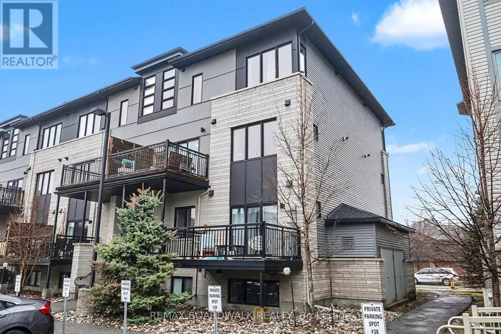 454 Via Verona Street Ottawa ON K2J 6B3