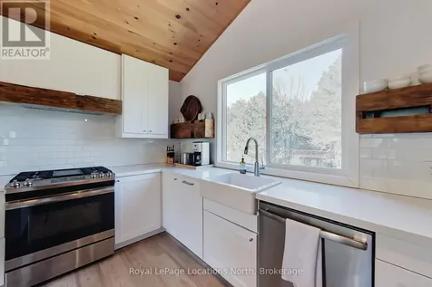 102 Wensley Drive Blue Mountains ON N0H 1J0