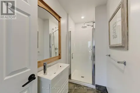102 Wensley Drive Blue Mountains ON N0H 1J0
