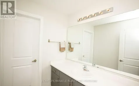 978 Barton Way Innisfil ON L9S 0N5