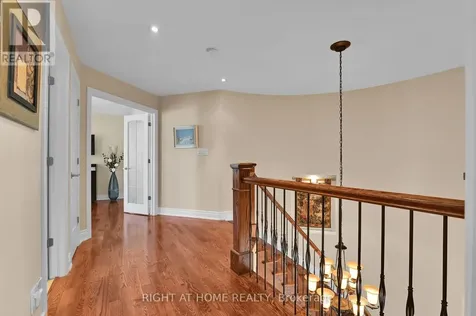 131 Issam Private Ottawa ON K1T 4B6