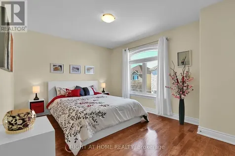 131 Issam Private Ottawa ON K1T 4B6