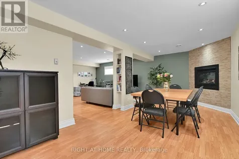 131 Issam Private Ottawa ON K1T 4B6