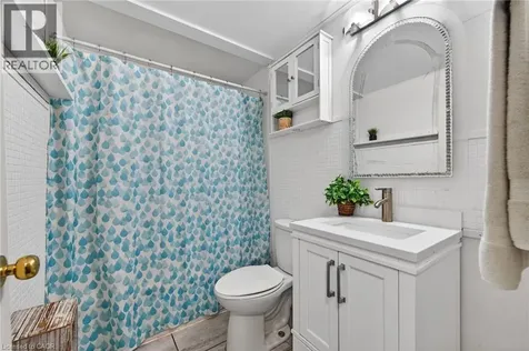 3824 Roxborough Avenue Crystal Beach ON L0S 1B0