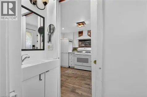 3824 Roxborough Avenue Crystal Beach ON L0S 1B0