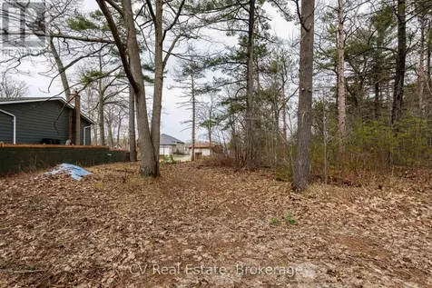 8 Poplar Street Wasaga Beach ON L9Z 2X5
