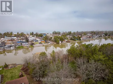 8 Poplar Street Wasaga Beach ON L9Z 2X5