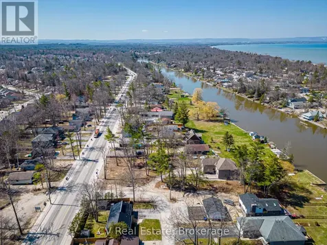 8 Poplar Street Wasaga Beach ON L9Z 2X5