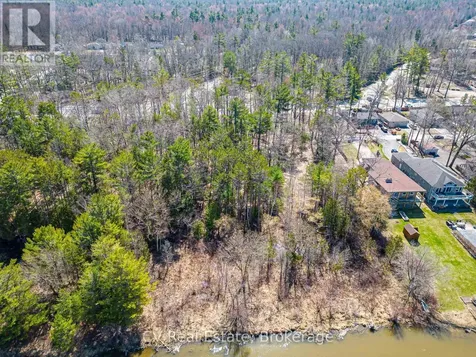 8 Poplar Street Wasaga Beach ON L9Z 2X5