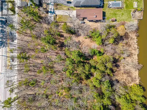 8 Poplar Street Wasaga Beach ON L9Z 2X5