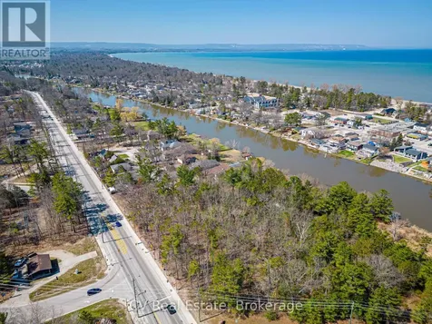 8 Poplar Street Wasaga Beach ON L9Z 2X5