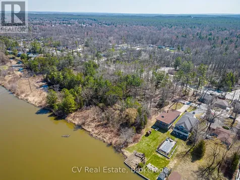 8 Poplar Street Wasaga Beach ON L9Z 2X5
