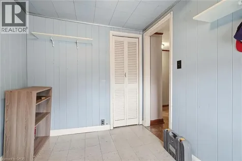66 East 32nd Street Hamilton ON L8V 3R9