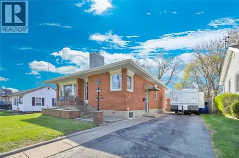 42 Grace Leamington ON N8H 1K9