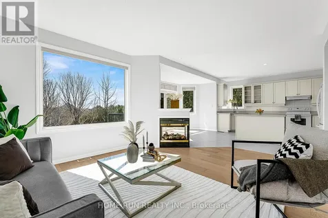 5 Cheltonia Way Ottawa ON K2T 1G1