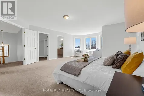 5 Cheltonia Way Ottawa ON K2T 1G1