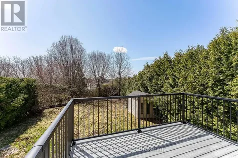5 Cheltonia Way Ottawa ON K2T 1G1