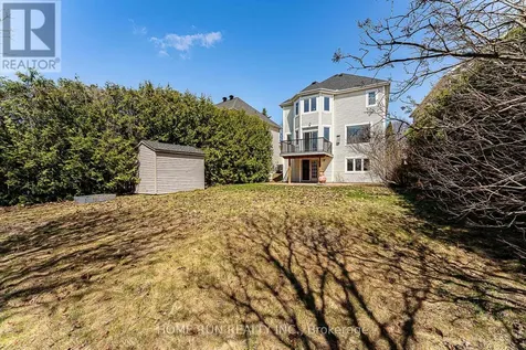 5 Cheltonia Way Ottawa ON K2T 1G1