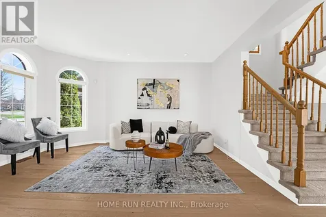 5 Cheltonia Way Ottawa ON K2T 1G1