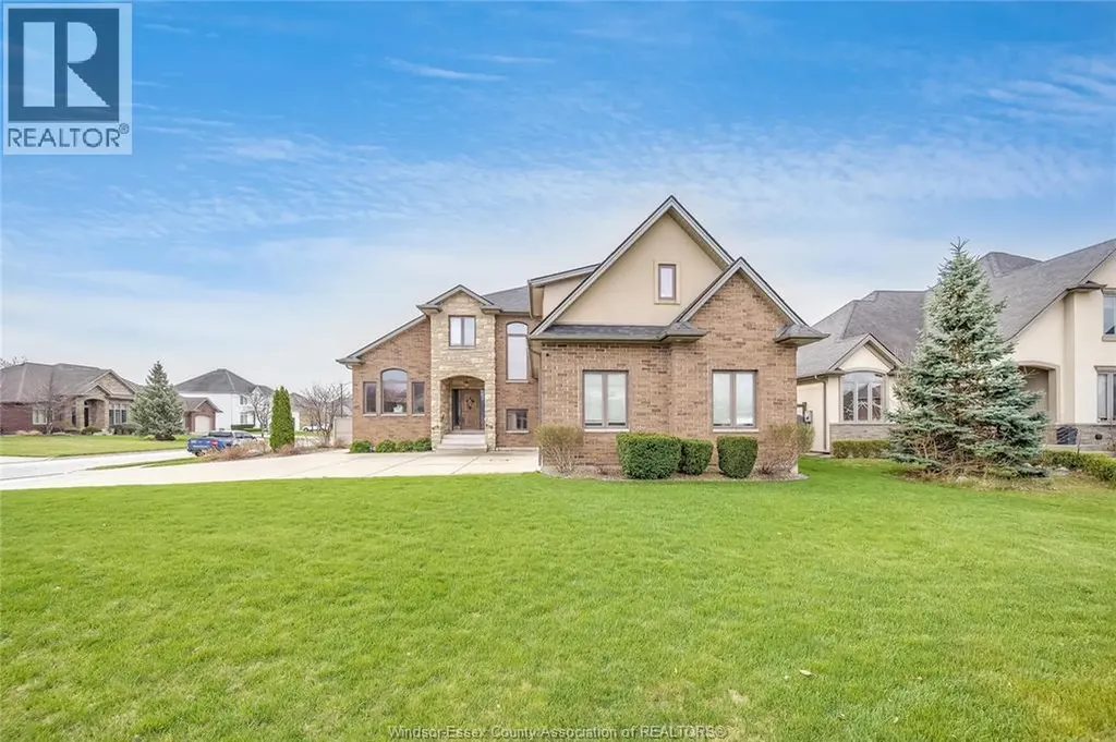 12337 Candlewood Drive Tecumseh ON N9K 0A3