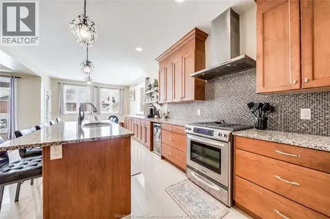 12337 Candlewood Drive Tecumseh ON N9K 0A3